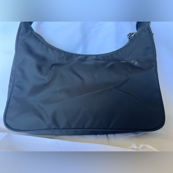 Prada Re-edition 2000 Handbag - Picture 6 of 15